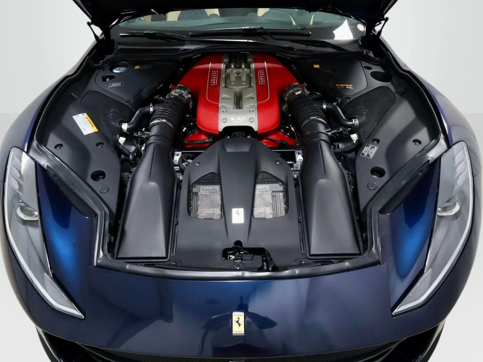 Certified Used 2023 Extra Sample Ferrari  image 10