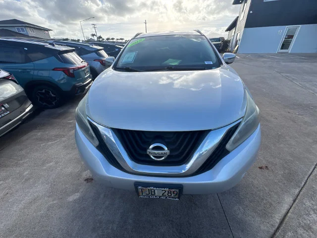 Used 2018 Silver Nissan SV image 2