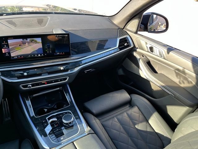 Used 2026 Black BMW xDrive40i image 10