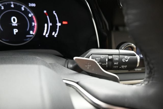 Used 2024 White Lexus 350 image 28