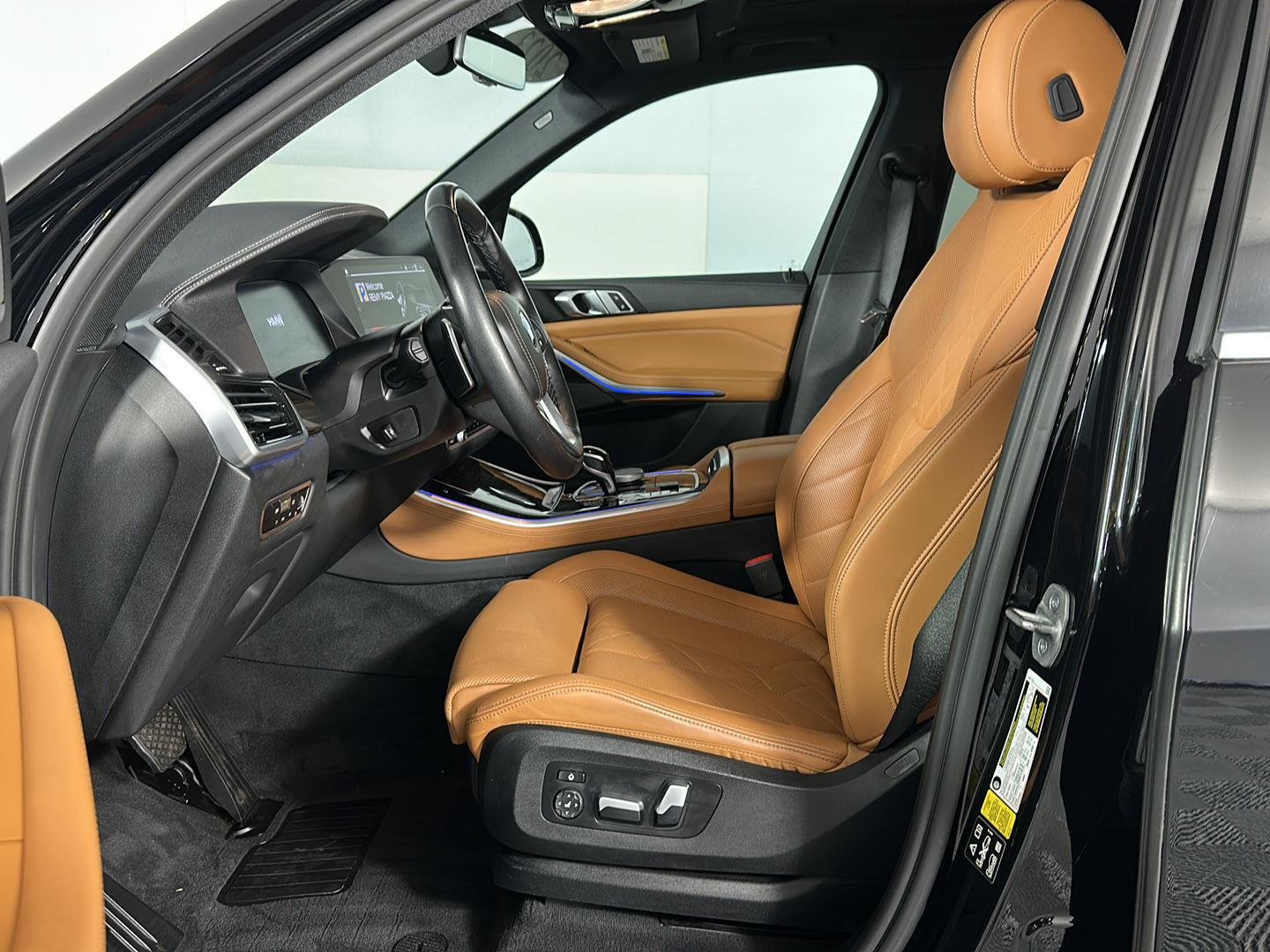Used 2023 Jet Black BMW xDrive40i image 9