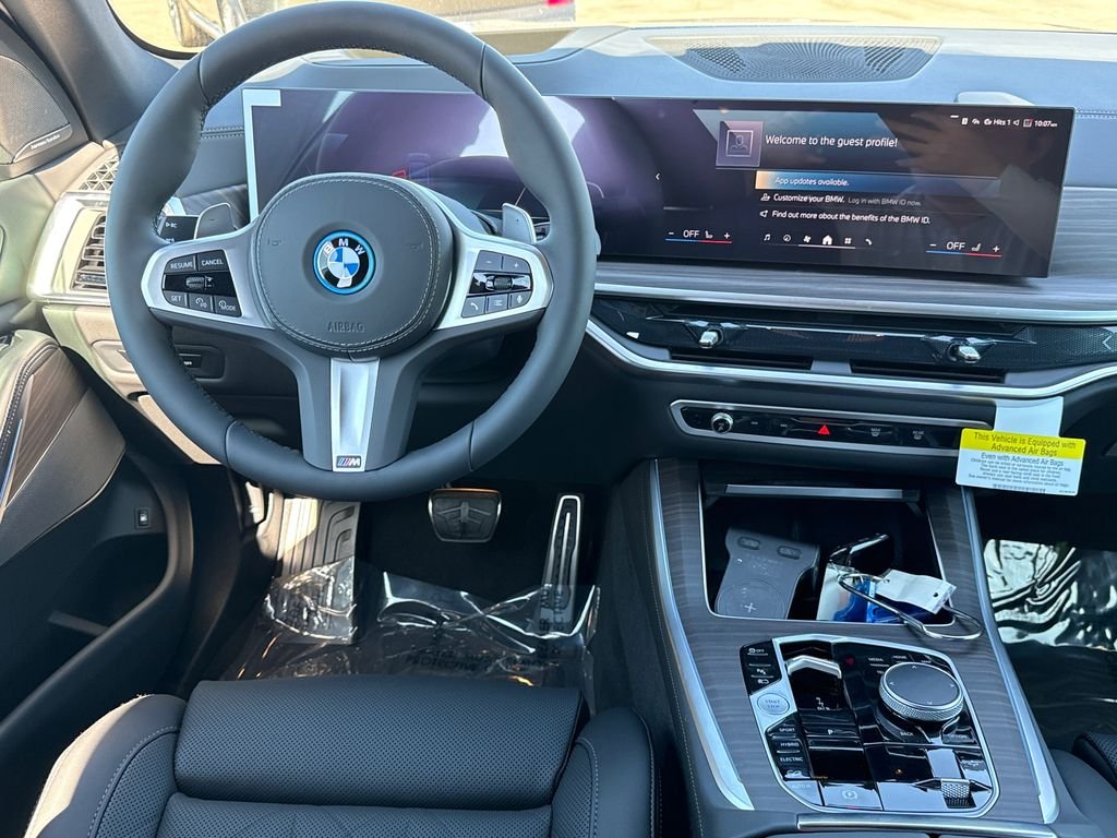 New 2026 Tanzanite Blue II Metallic BMW xDrive50e image 20