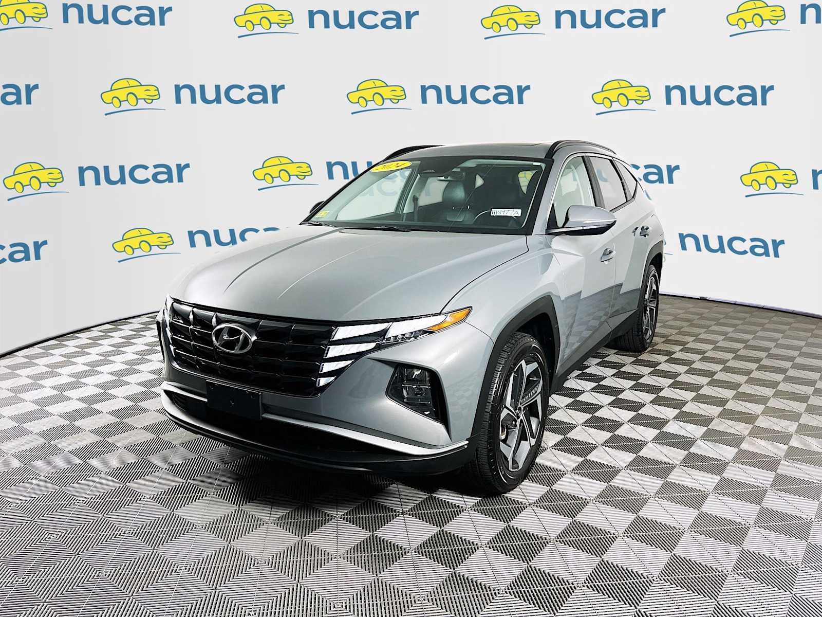 Used 2024 Hampton Gray Hyundai SEL image 3