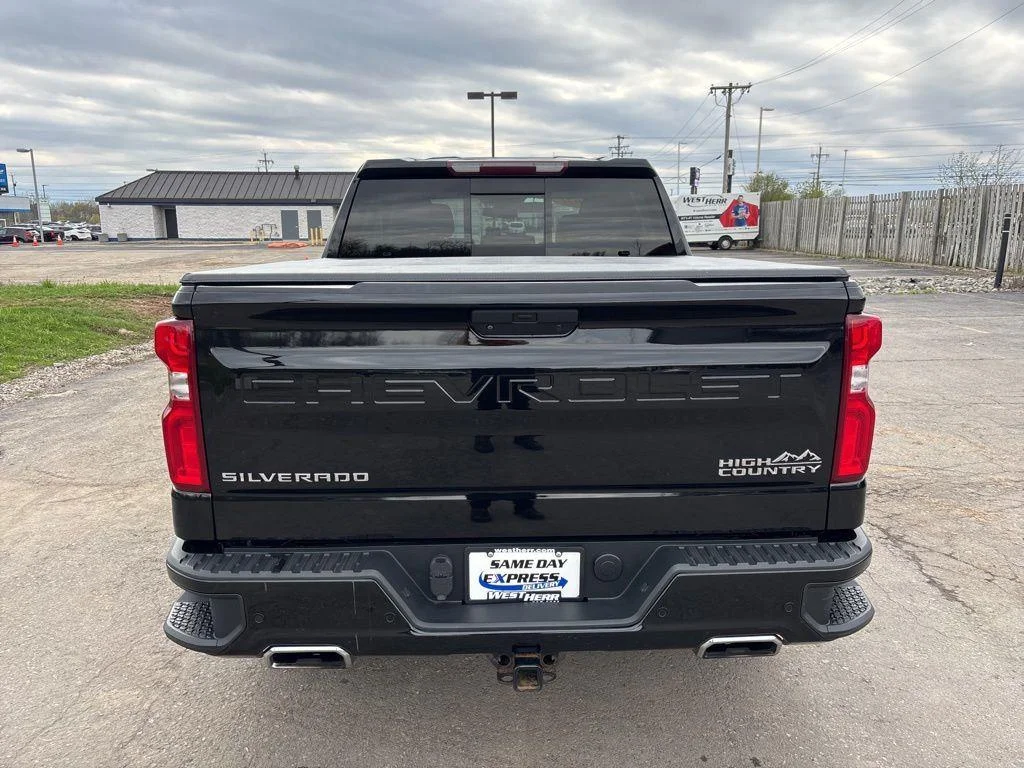 Used 2021 Black Metallic Chevrolet High Country image 7