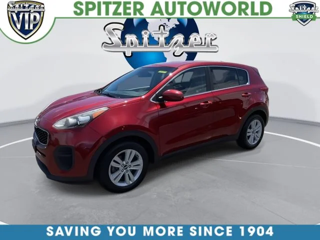 Used 2017 Red Kia LX image 4