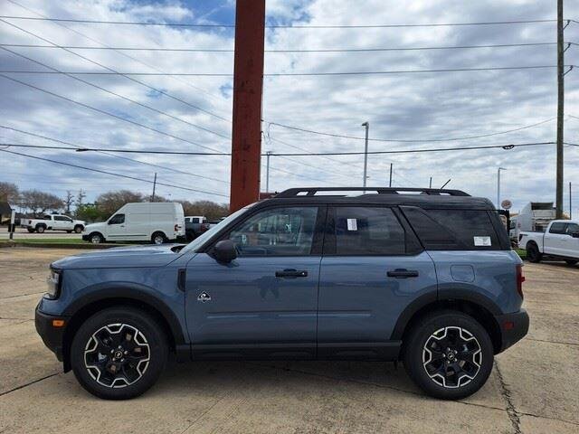 New 2026 Azure Gray Metallic Tri-Coat Ford Outer Banks® image 2
