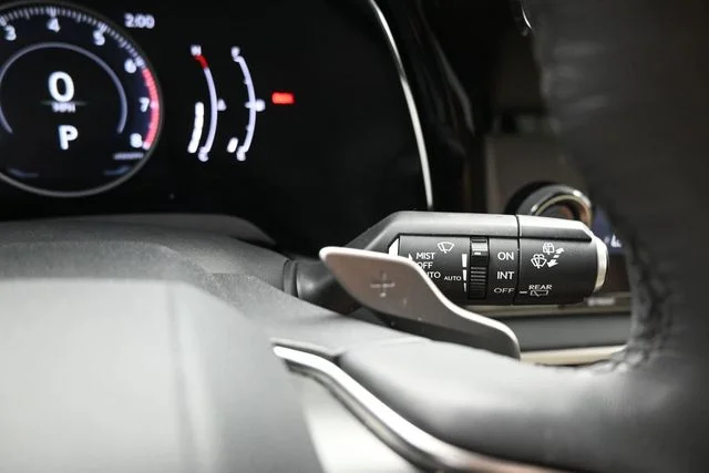 Used 2024 White Lexus 350 image 28
