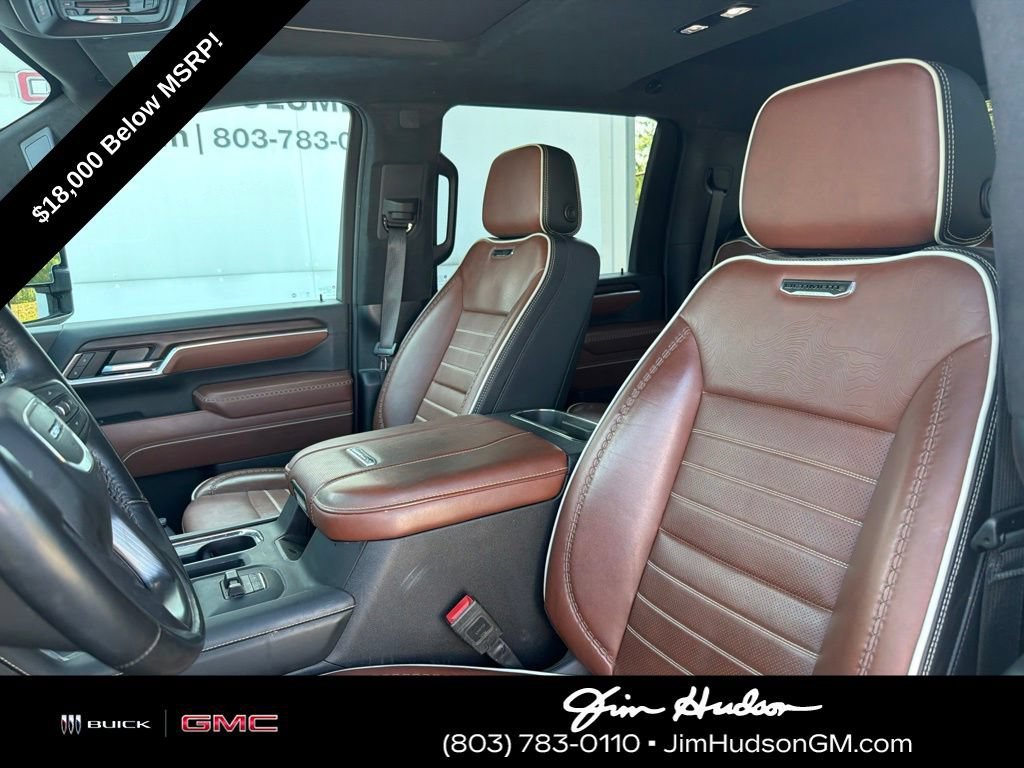 Used 2025 White Frost Tricoat GMC Denali Ultimate DRW image 11