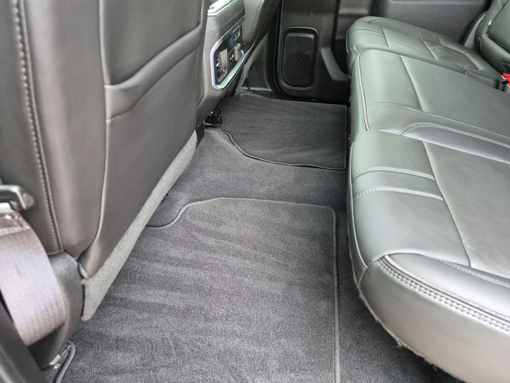 Used 2020 Blue Chevrolet High Country image 35