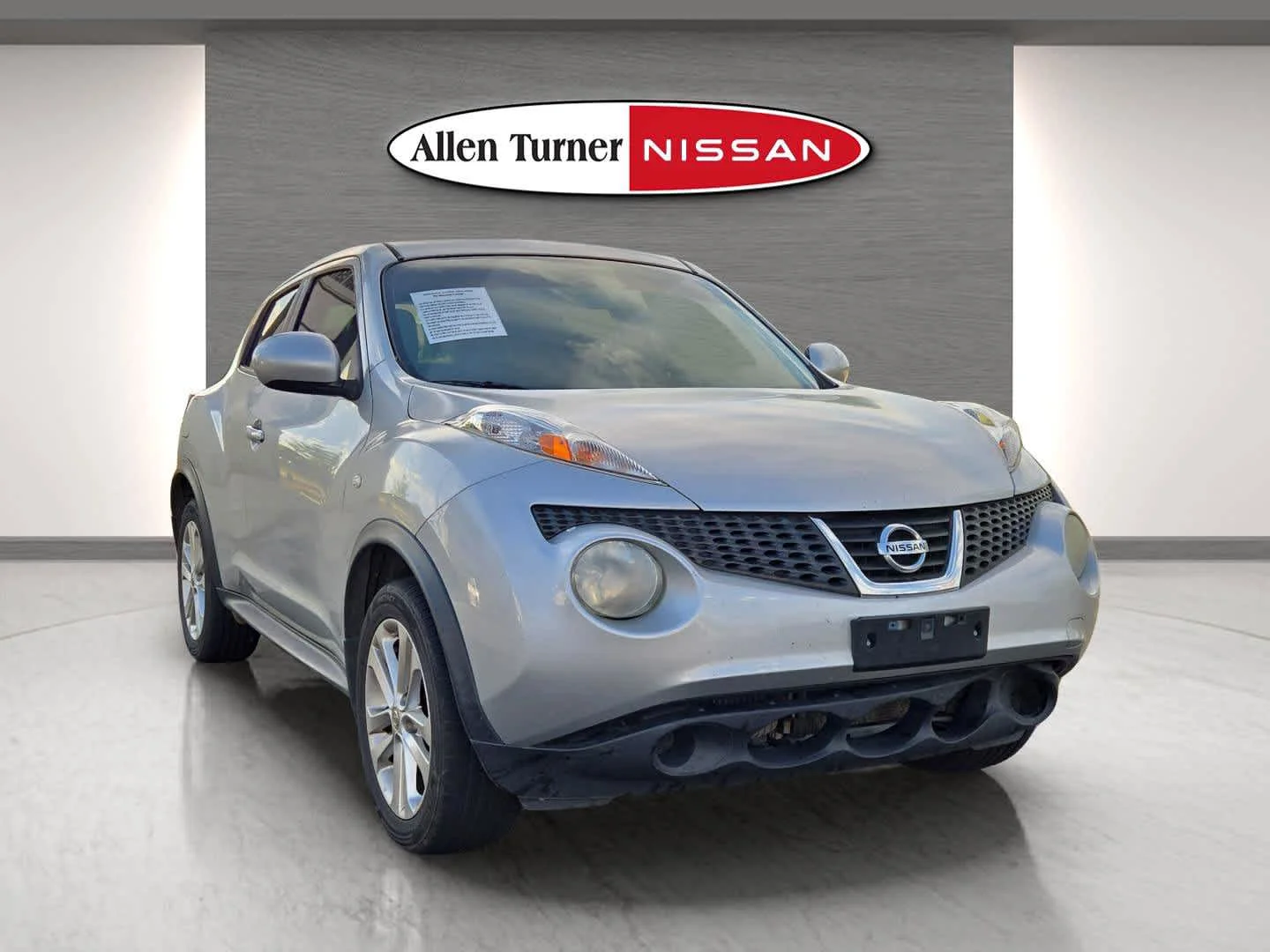 Used 2014 Nissan JUKE SV with VIN JN8AF5MR8ET454127 for sale in Auburn, AL
