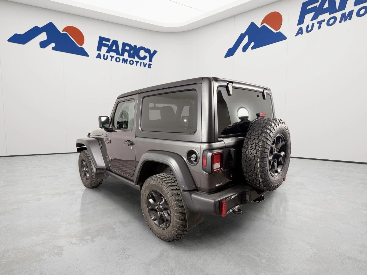 Used 2023 Granite Crystal Metallic Clearcoat Jeep Willys Sport image 3