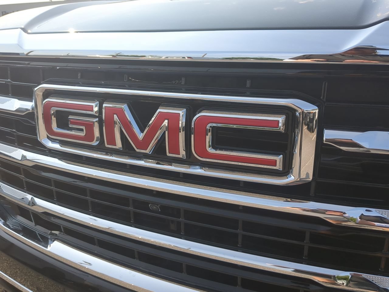 New 2026 Onyx Black GMC Elevation image 32