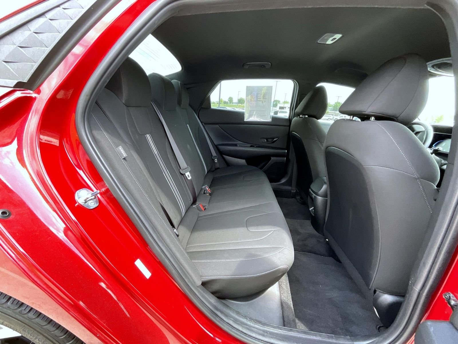 2025 Hyundai Elantra SEL - Photo 19
