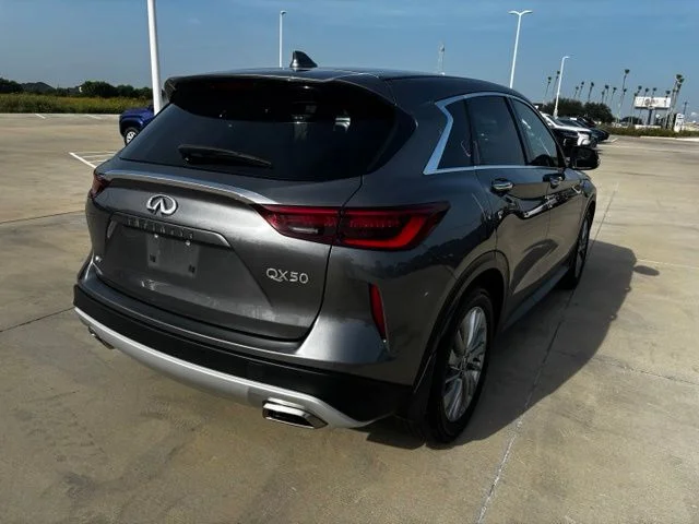Used 2024 Gray INFINITI PURE image 6