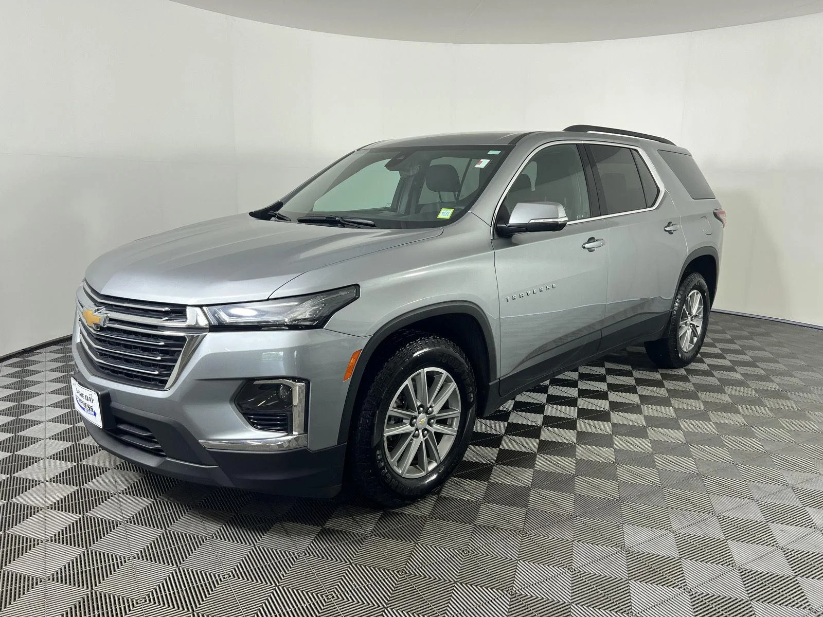 Used 2023 Sterling Gray Metallic Chevrolet LT Cloth image 31