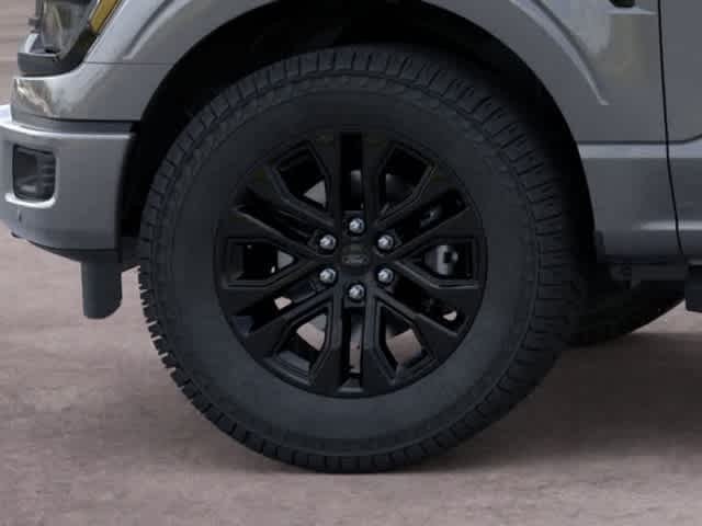 New 2026 Carbonized Gray Metallic Ford XLT image 41