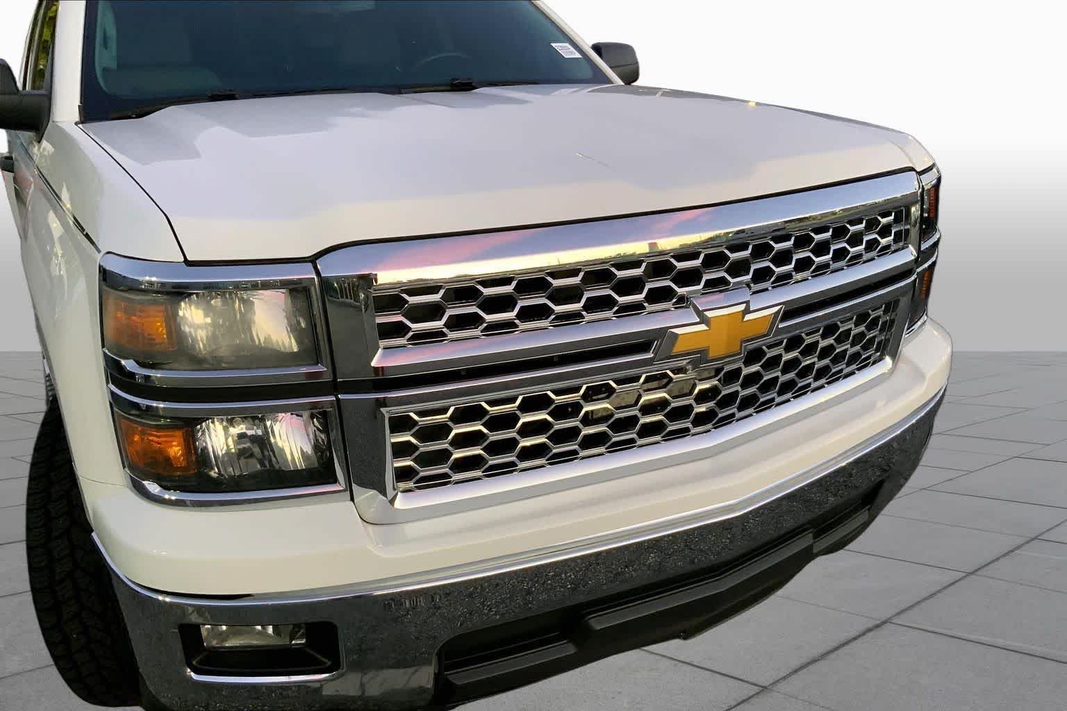 Used 2014 Summit White Chevrolet LT image 27