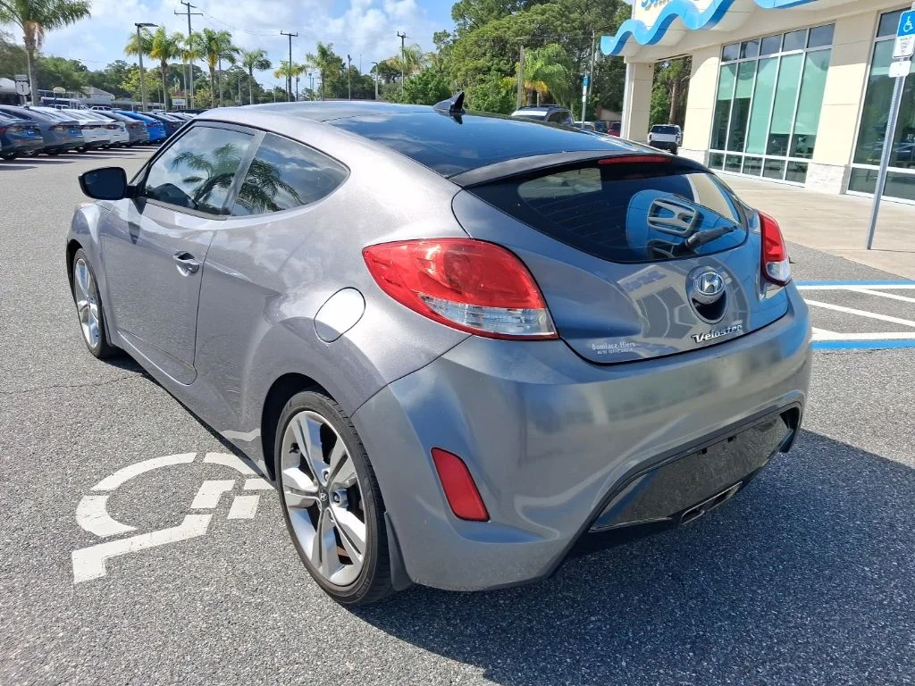 Used 2017 Gray Hyundai Value Edition image 8