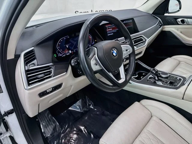 Used 2022 White BMW xDrive40i image 9