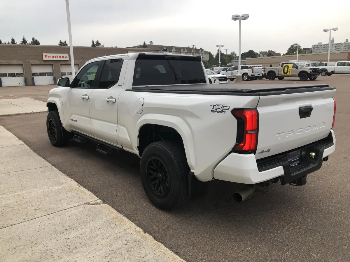 Used 2024 White Toyota 4x4 Double Cab Auto SB TRD Sport image 6