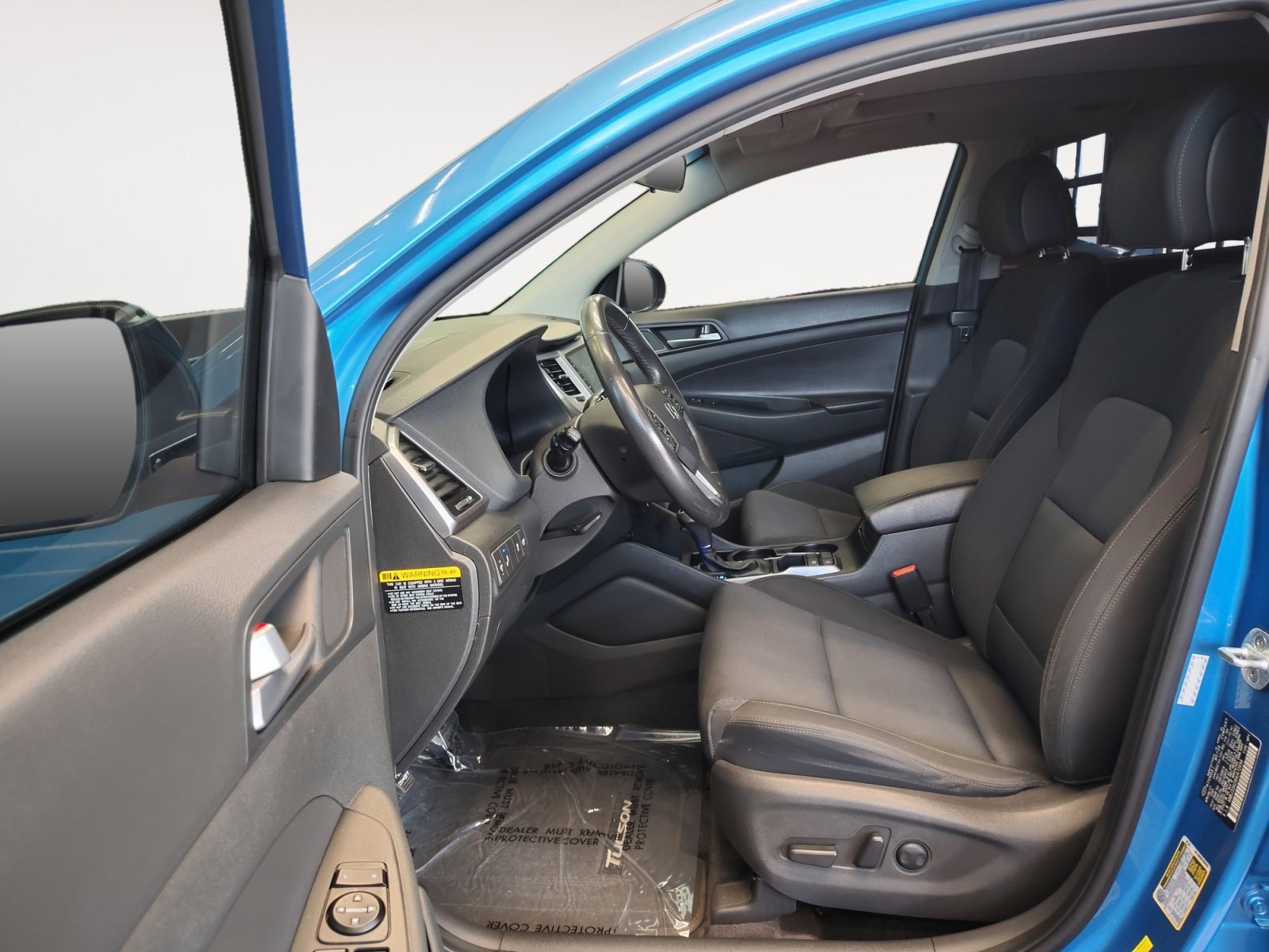 Used 2017 Caribbean Blue Hyundai Night image 22
