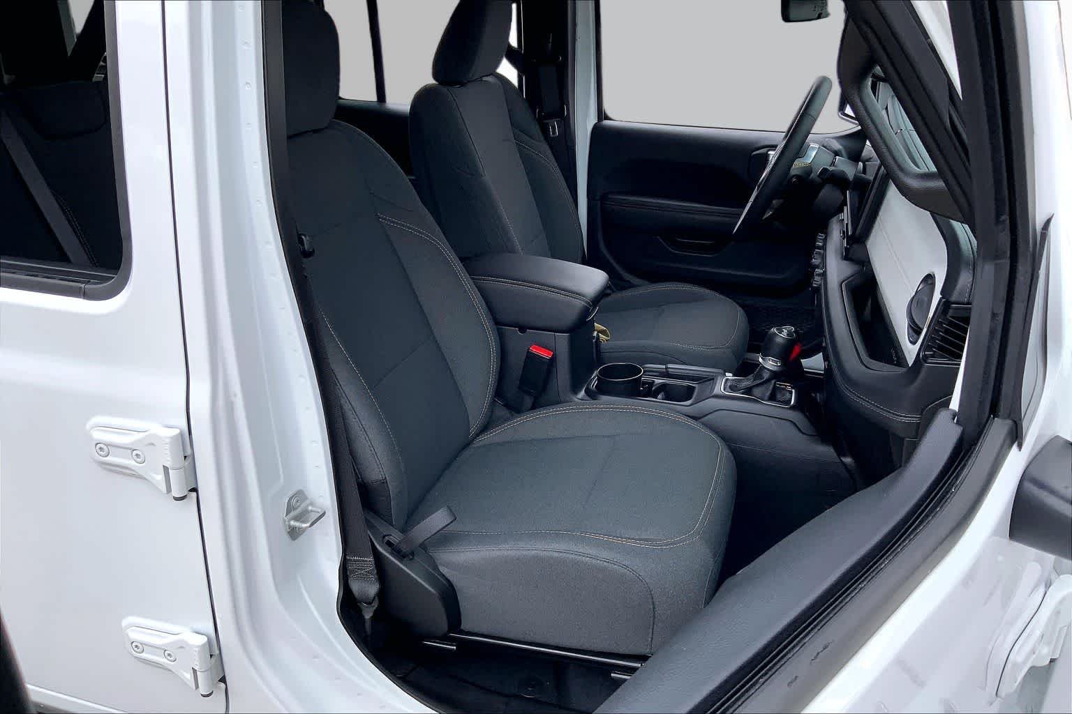 Used 2024 Bright White Clearcoat Jeep Sahara image 9
