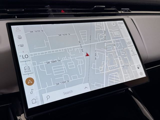 New 2026 Fuji White Land Rover Dynamic SE image 16