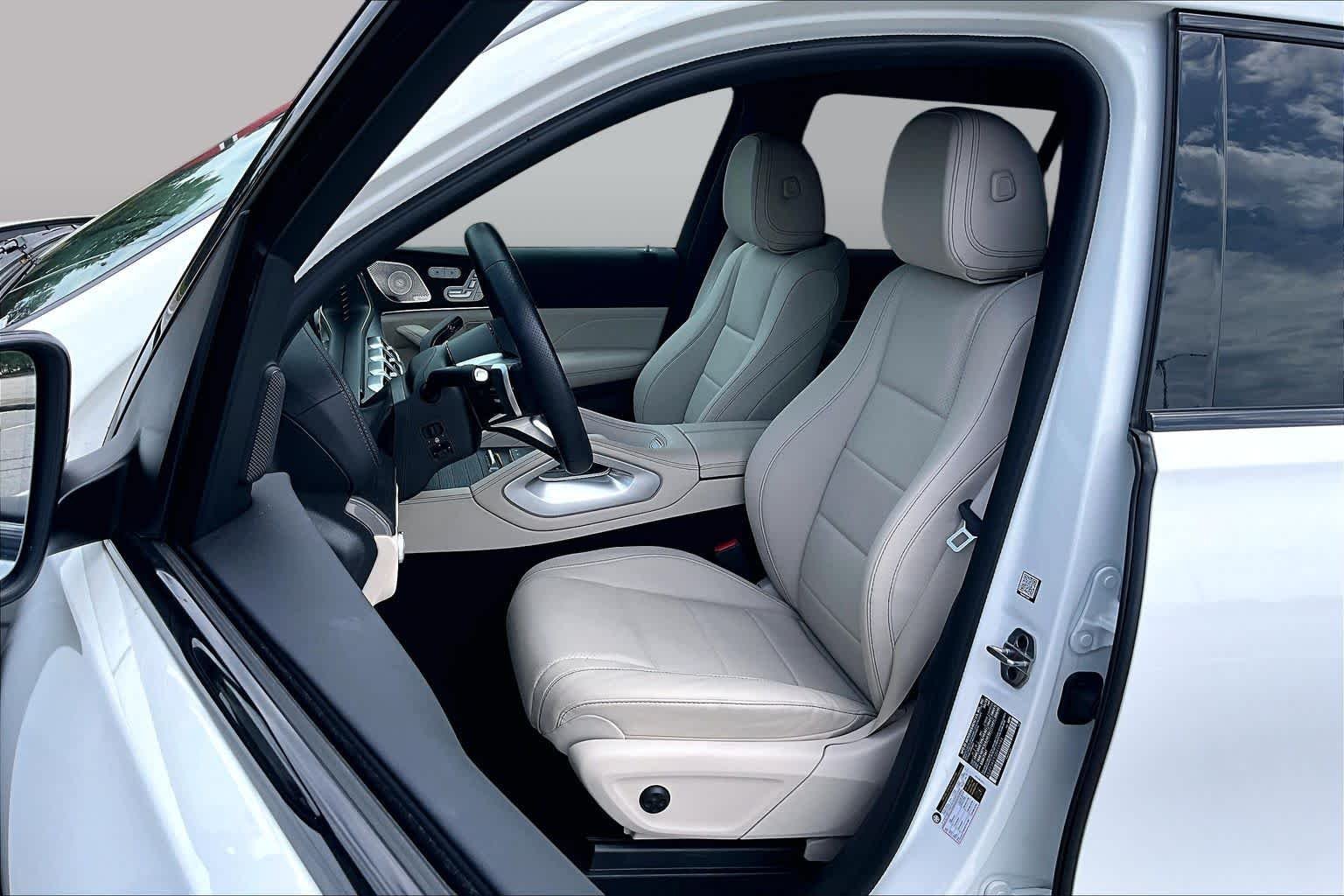 Used 2025 Polar White Mercedes-Benz GLS 450 image 8