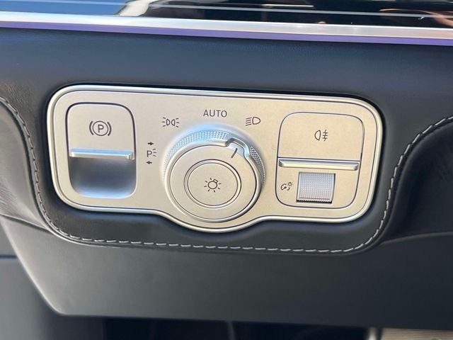 Certified Used 2023 White Mercedes-Benz Maybach GLS 600 image 24
