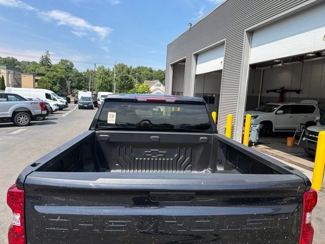 Used 2024 Gray Chevrolet LT image 6