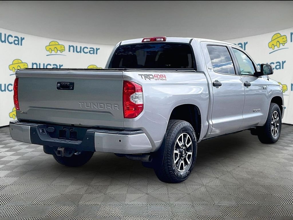Used 2018 Silver Toyota SR5 image 6