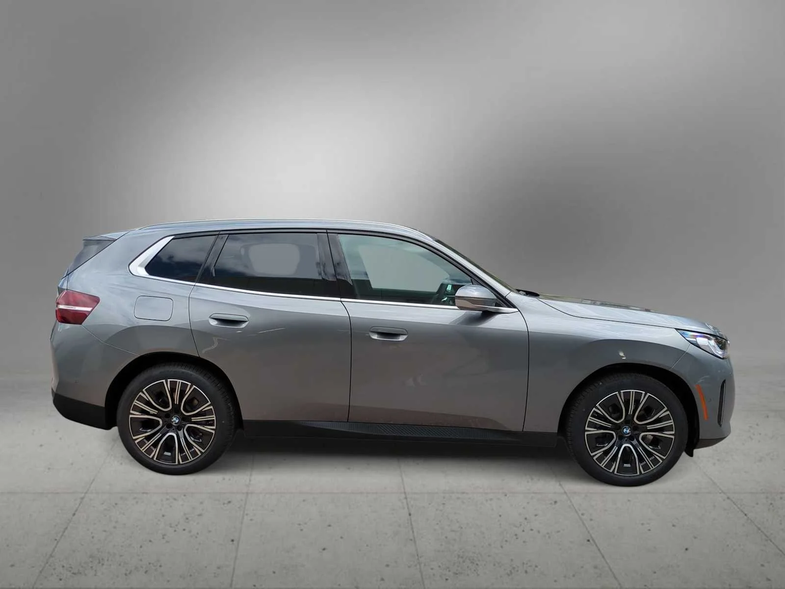 New 2026 Skyscraper Grey Metallic BMW 30 xDrive image 9
