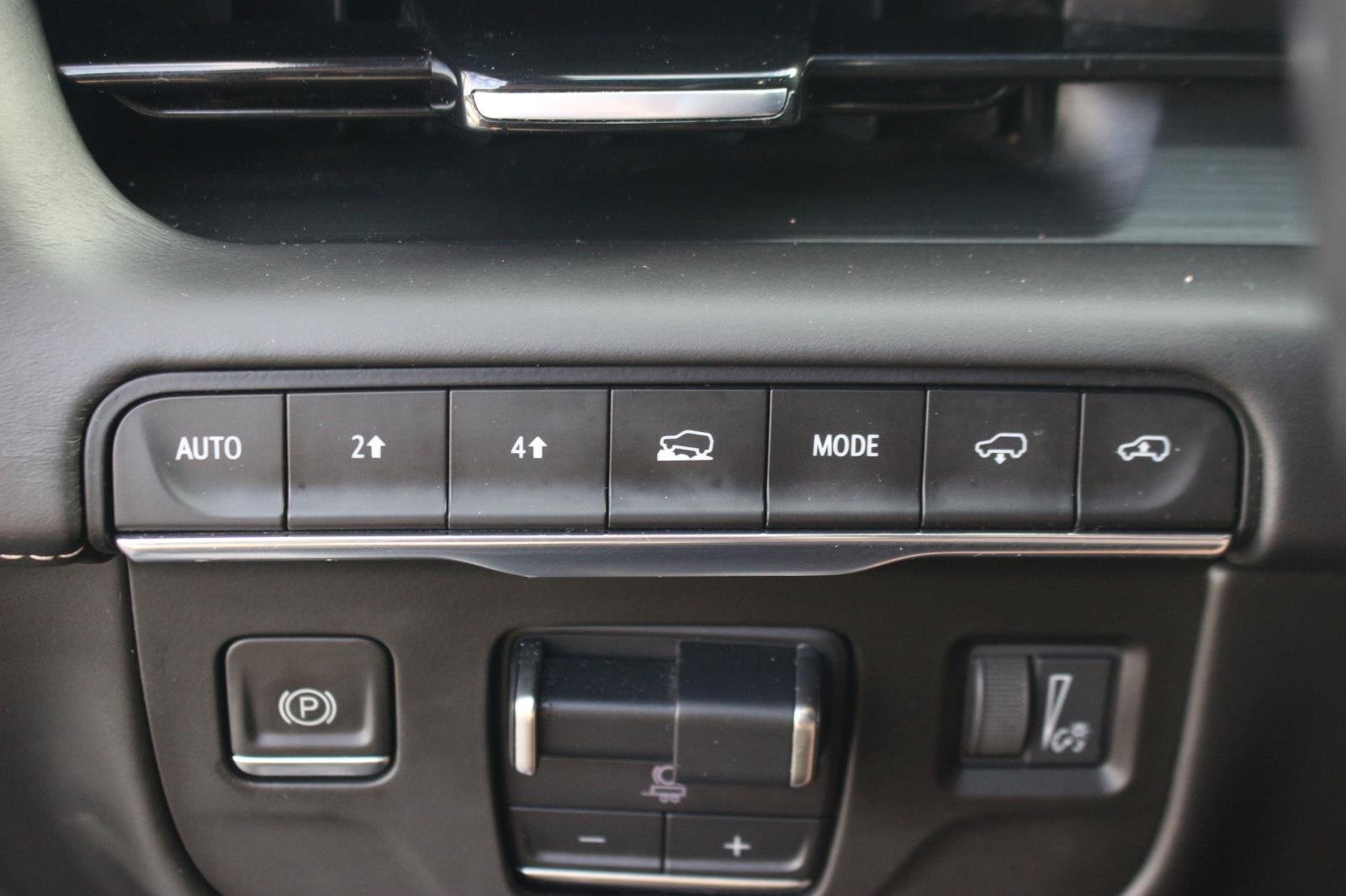 Used 2021 BLACK RAVEN Cadillac Sport Platinum image 29