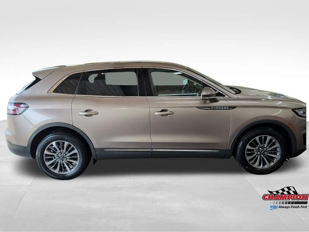Used 2019 Brown Lincoln Select image 6