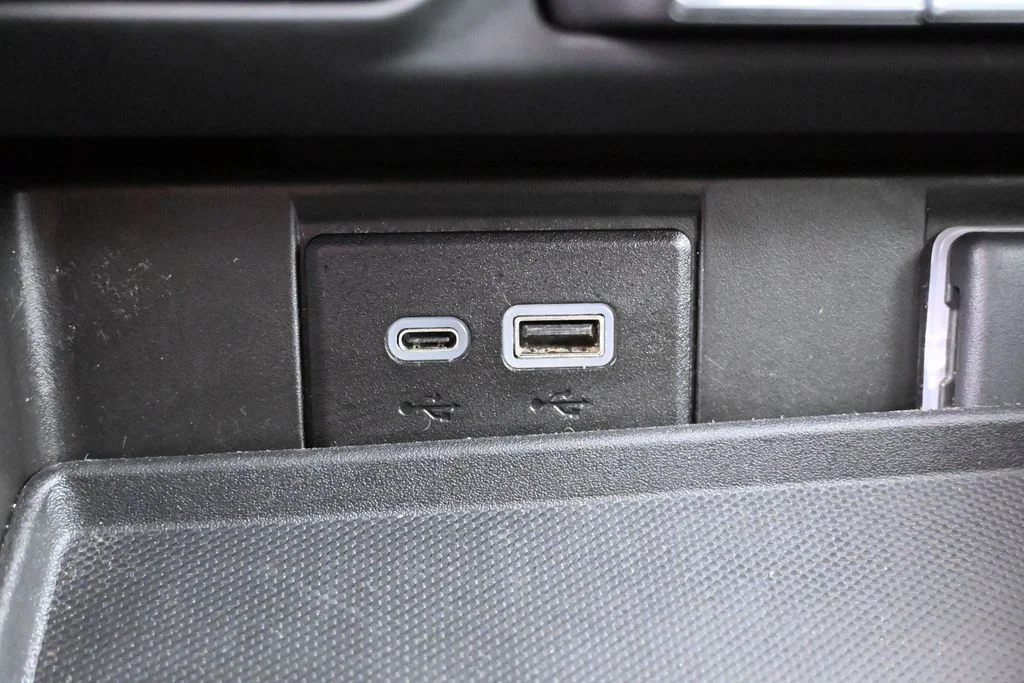 Used 2023 White Chevrolet Premier image 11