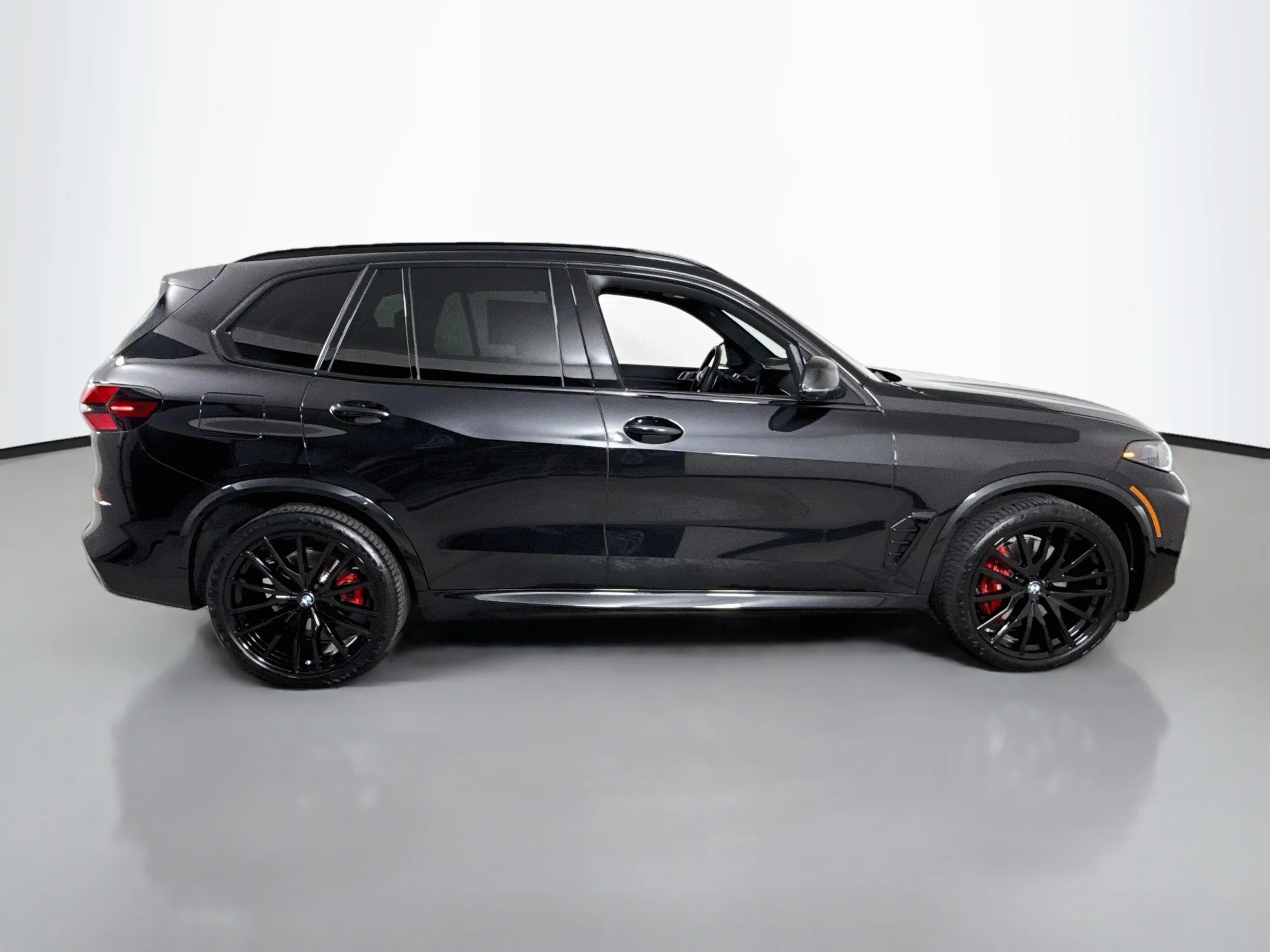 Used 2025 Black Sapphire Metallic BMW xDrive40i image 8