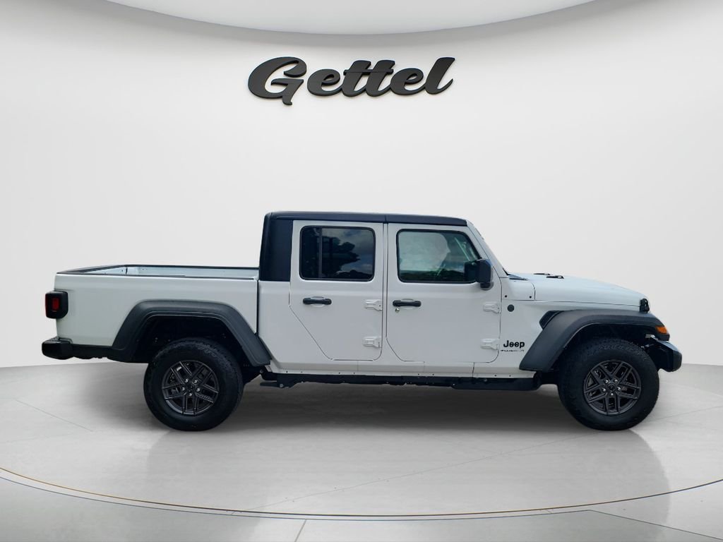 Used 2026 White Jeep Sport S image 4