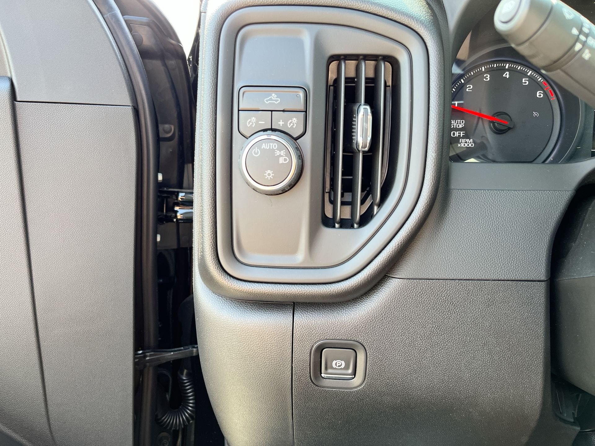 2025 Chevrolet Silverado 1500 Custom - Photo 53