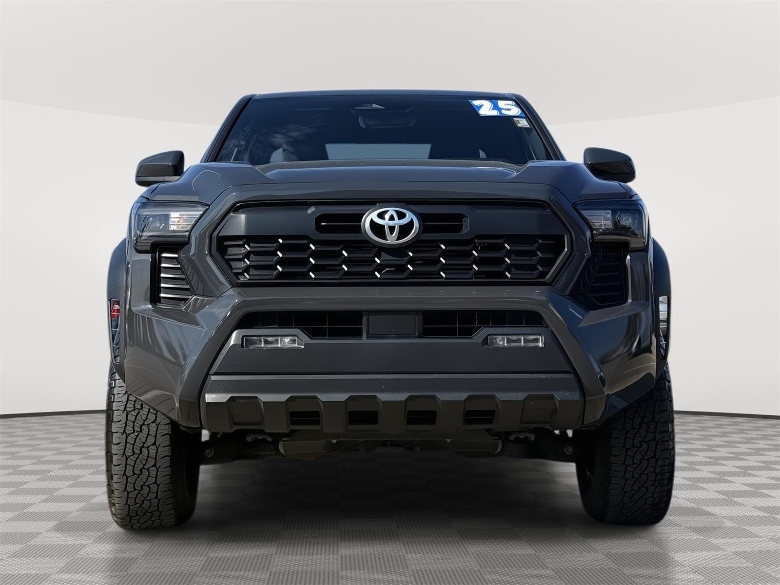 Used 2025 Toyota Tacoma TRD Off Road with VIN 3TMLB5JN3SM121247 for sale in Kansas City