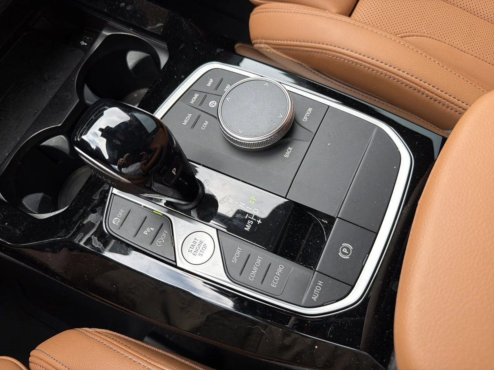 Used 2022 Alpine White BMW sDrive30i image 34