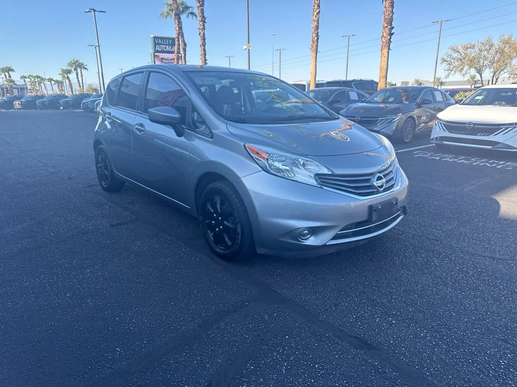 Used 2015 Gray Nissan S Plus image 4