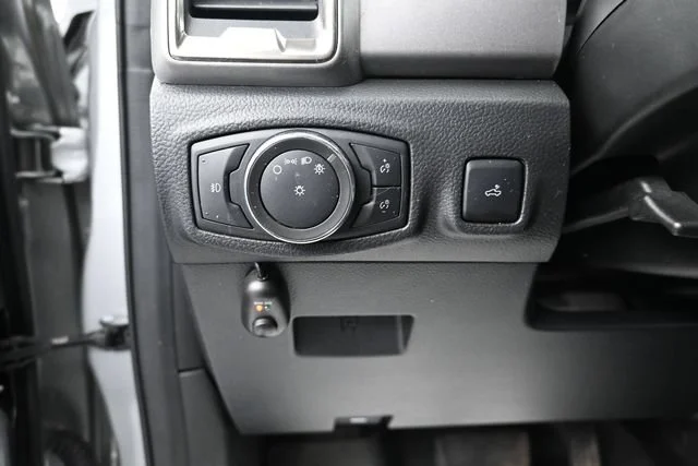 Used 2020 Iconic Silver Metallic [silver] Ford XL image 12