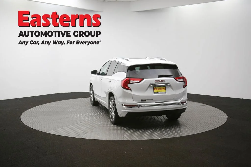 Used 2023 White GMC Denali image 66