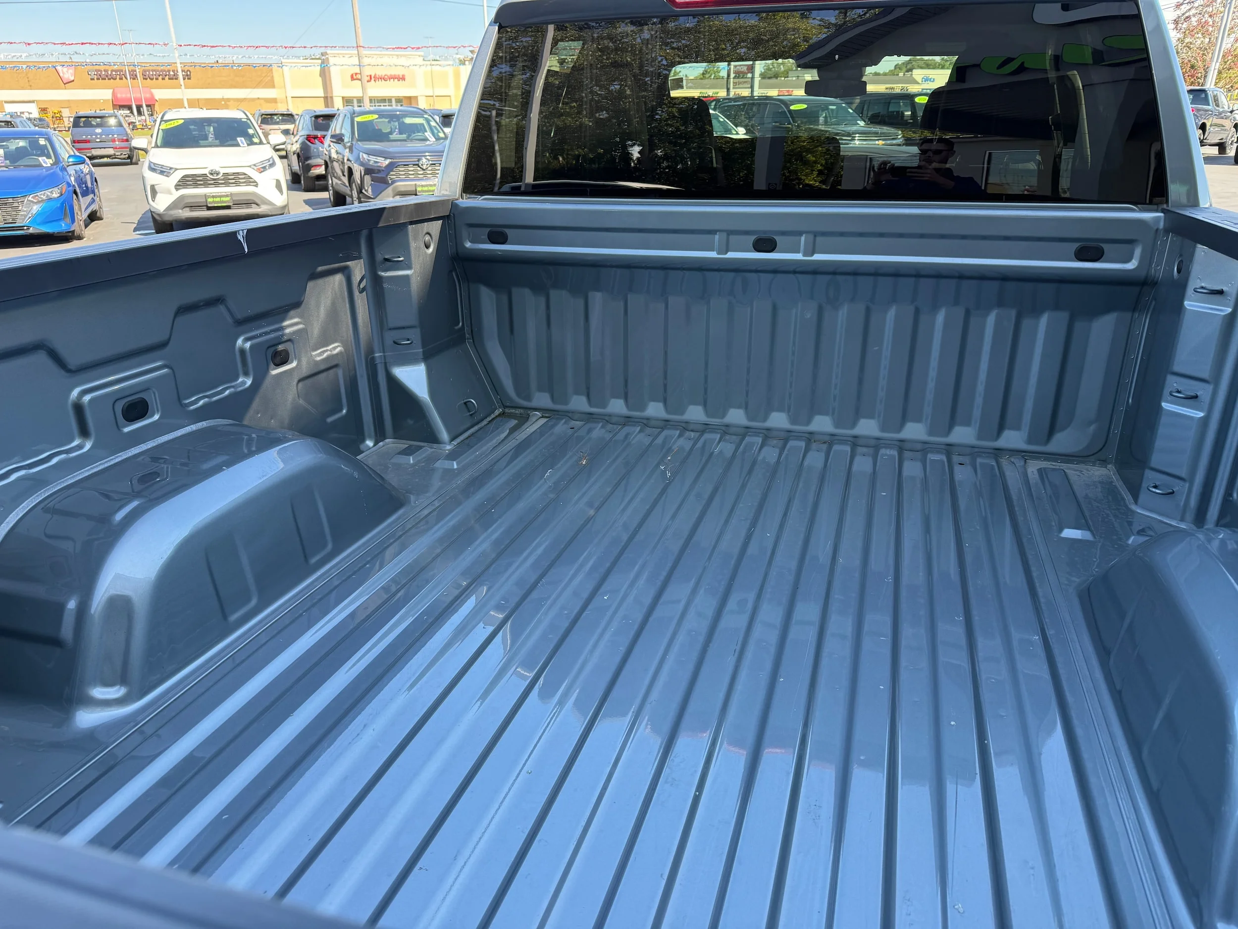 Used 2023 Sterling Metallic GMC Elevation image 23