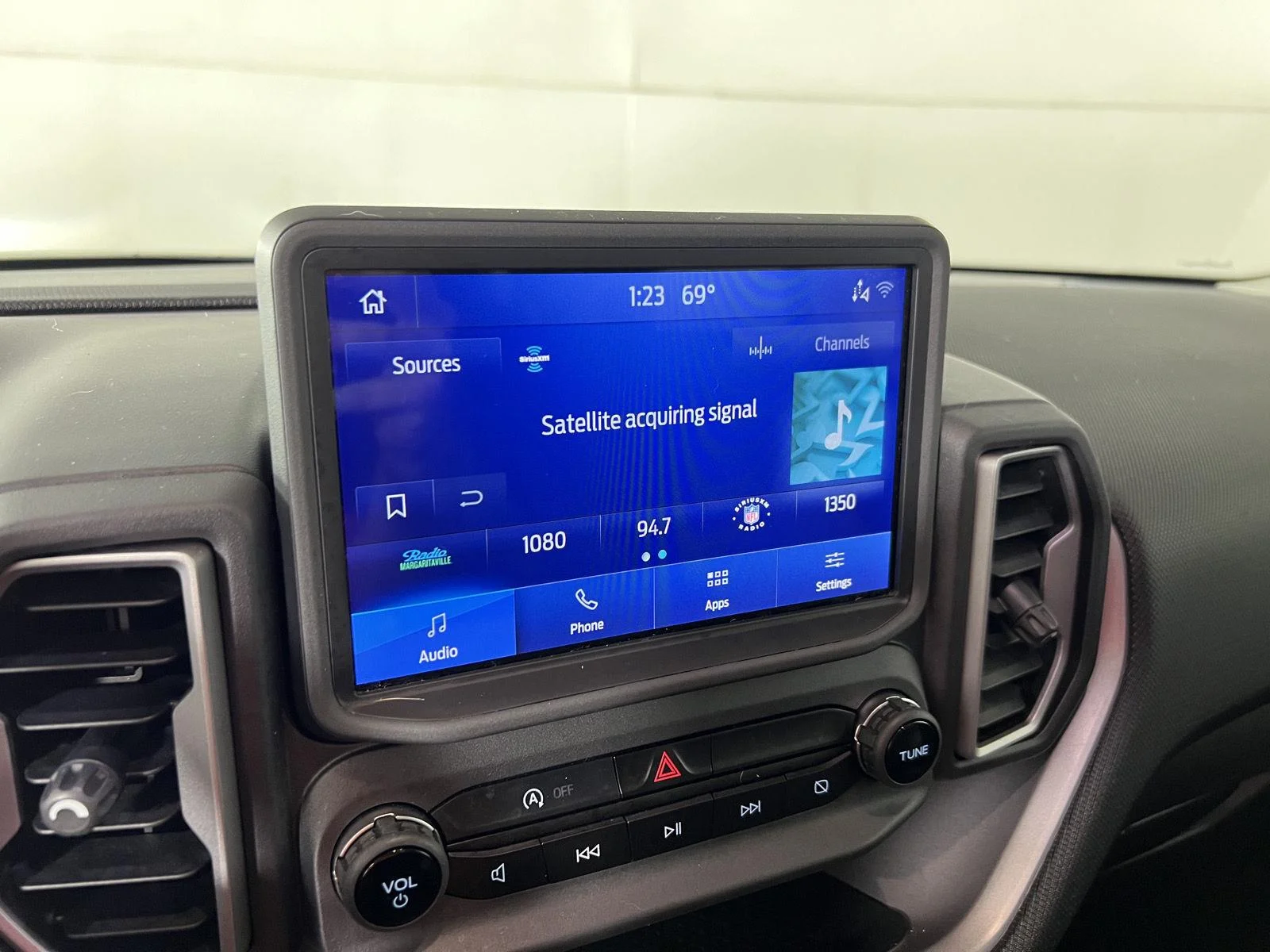 Used 2023 Iconic Silver Ford Big Bend image 19