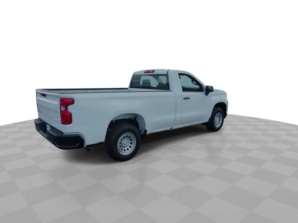 New 2026 Summit White Chevrolet WT image 8