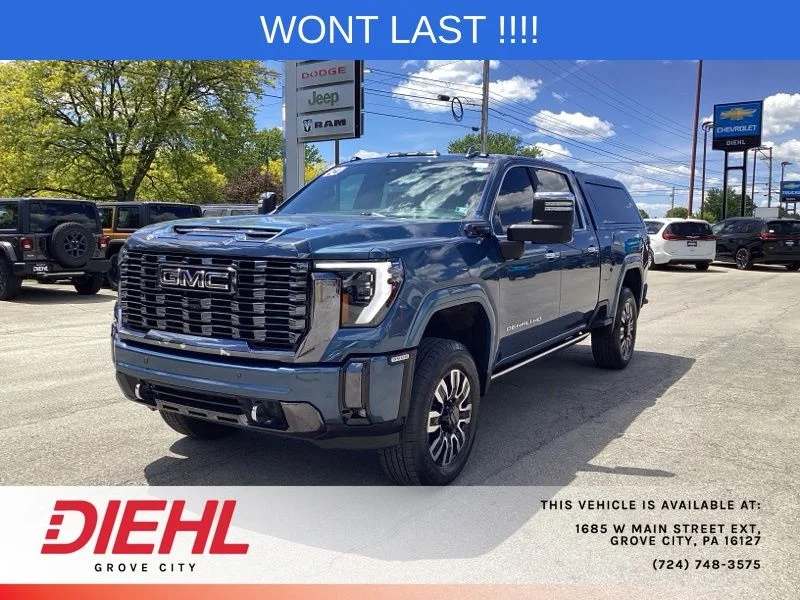 Used 2024 Blue GMC Denali Ultimate image 3