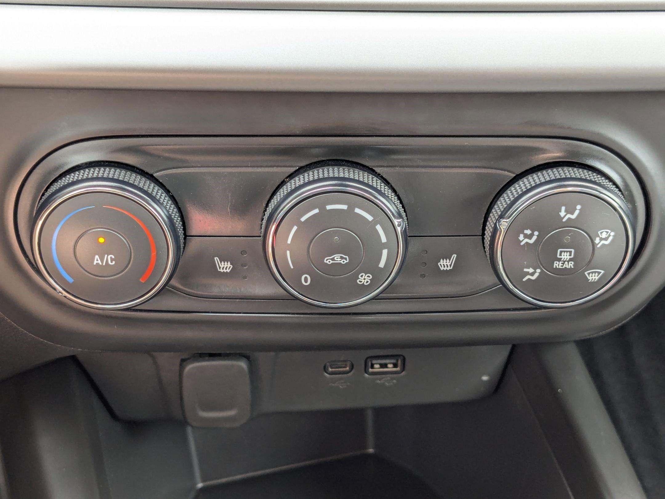 Used 2024 Sterling Gray Metallic Chevrolet 1RS image 24