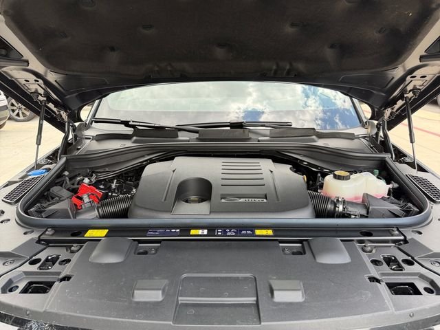 New 2026 Carpathian Grey Land Rover Dynamic SE image 19