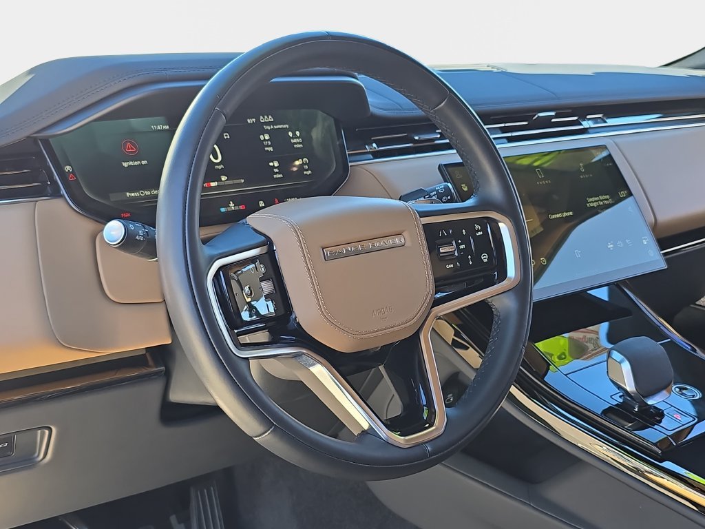 Used 2024 Green Land Rover SE image 17